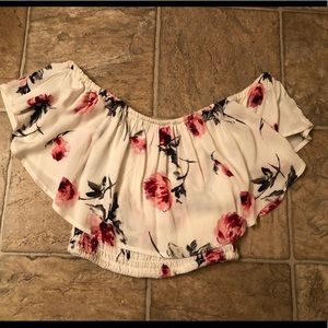 Kendal and Kylie crop top (XS)